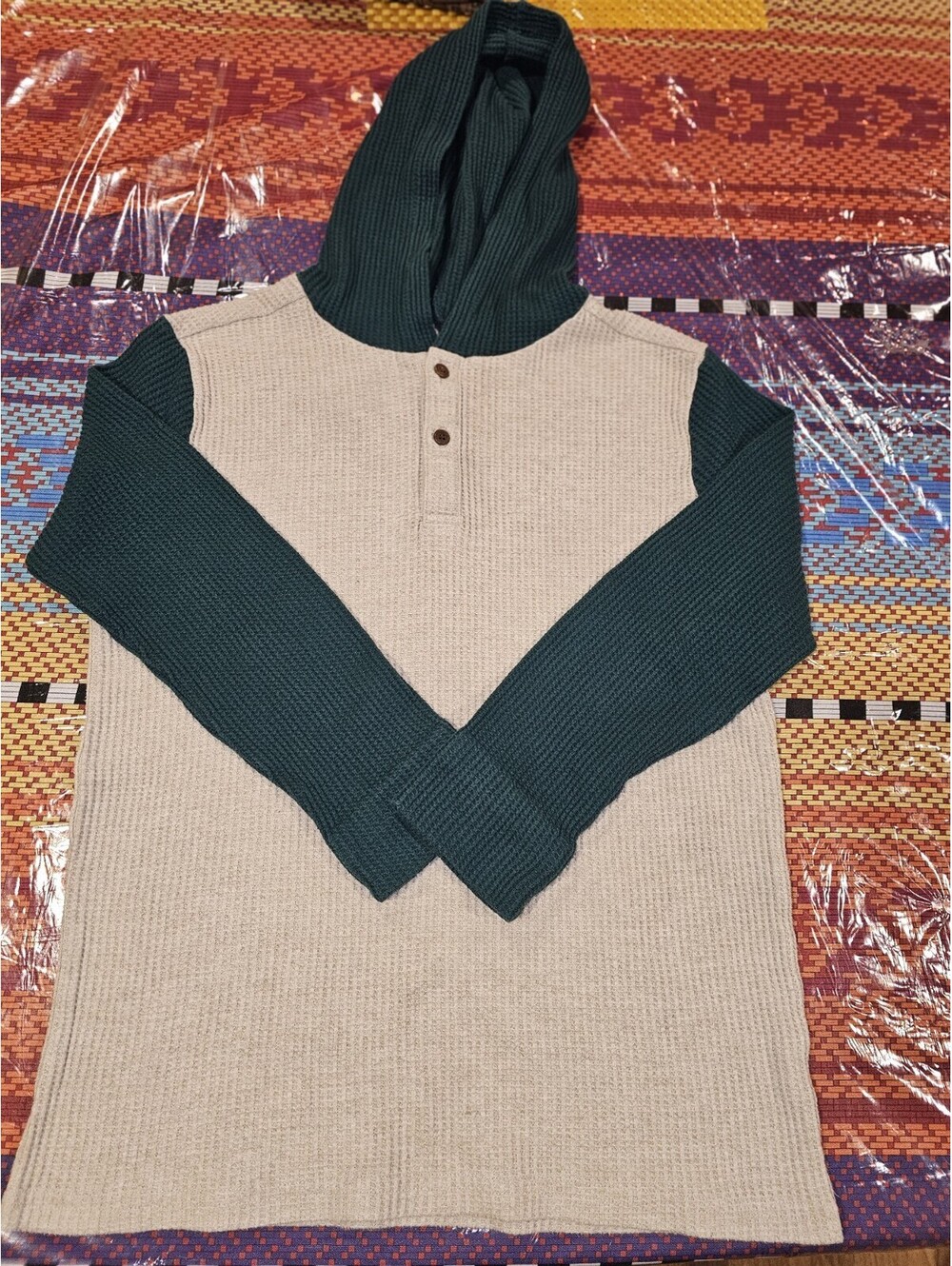 Childrens Place Kids Boys Size XL 14 Long Sleeve Beige & GreenSweater With Hood